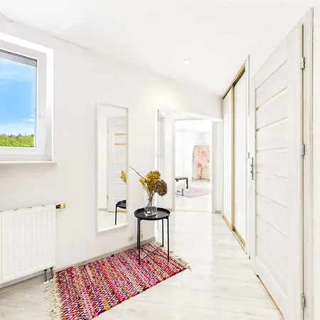 Apartament W Gdyni Przy Lesie *