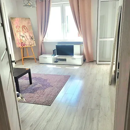 W Gdyni Przy Lesie *